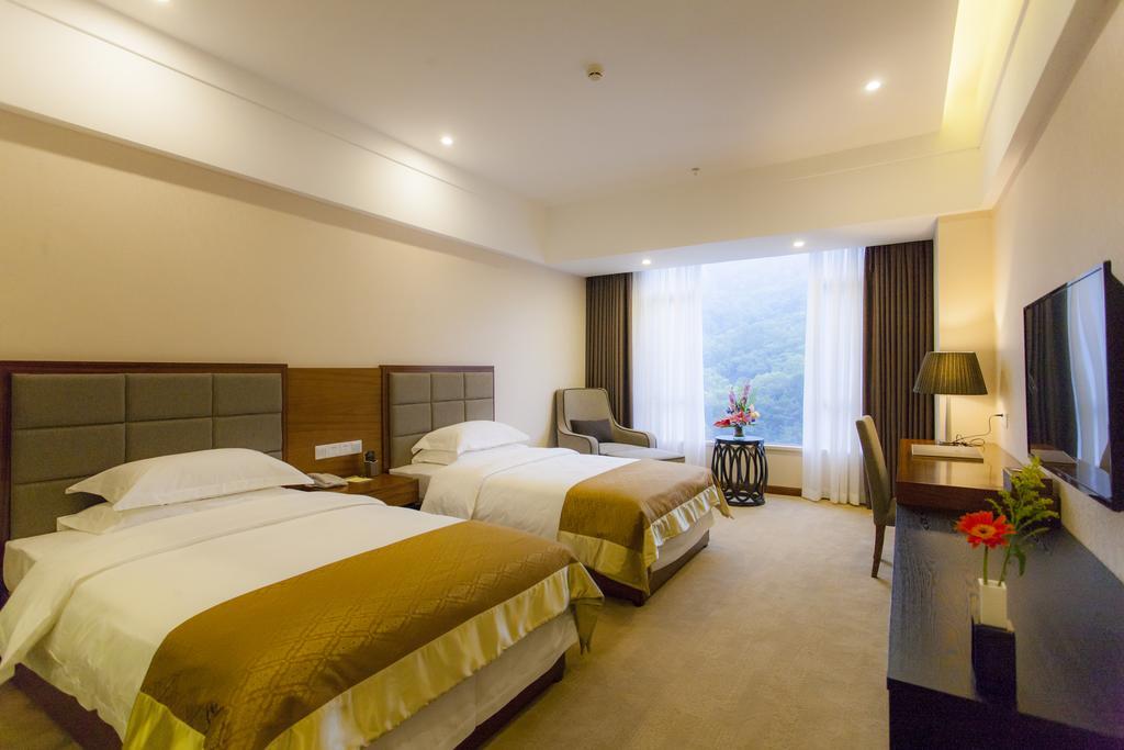 Golden Palm Hotel Чжухай Экстерьер фото